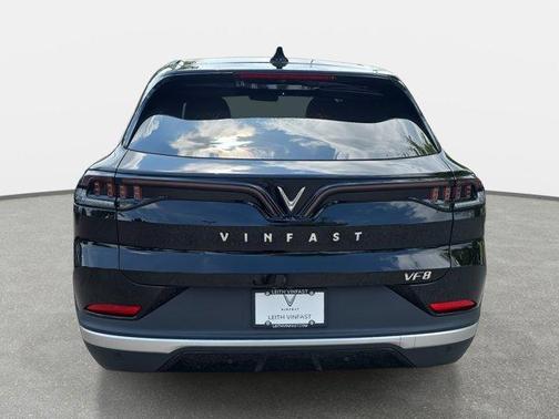 2025 VinFast VF 8 Plus