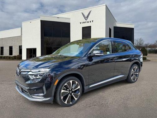 2025 VinFast VF 8 Plus