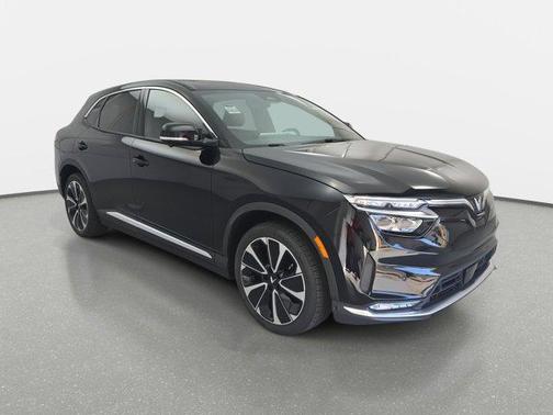 2025 VinFast VF 8 Plus