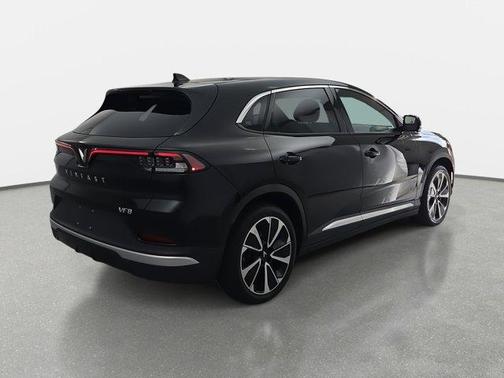 2025 VinFast VF 8 Plus