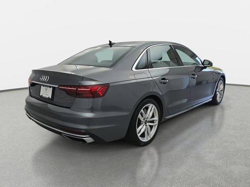 2023 Audi A4 45 S line Premium Plus