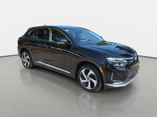 2025 VinFast VF 8 Eco