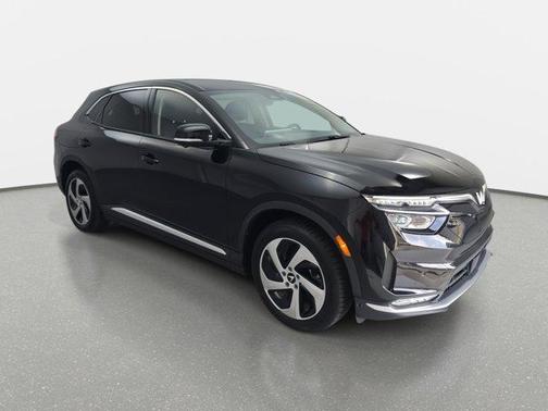 2025 VinFast VF 8 Eco