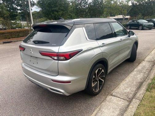2024 Mitsubishi Outlander SEL