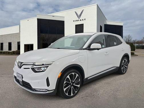 2025 VinFast VF 8 Plus