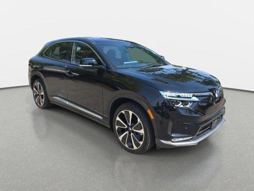 2025 VinFast VF 8 Plus