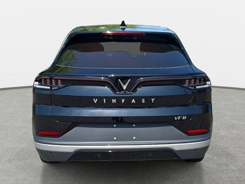 2025 VinFast VF 8 Plus