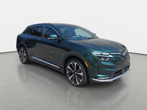 2025 VinFast VF 8 Plus