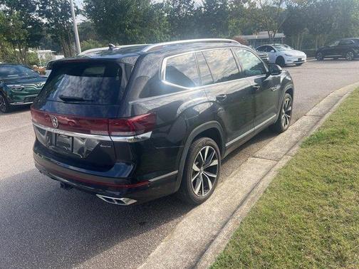 2024 Volkswagen Atlas 2.0T SEL Premium R-Line