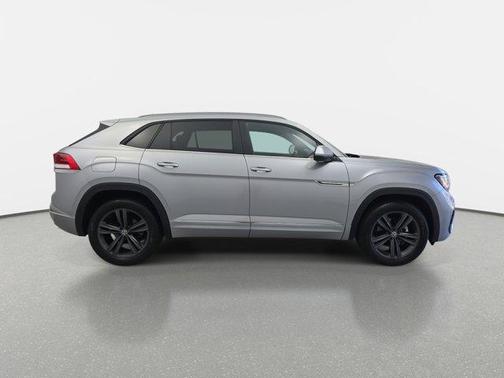 2021 Volkswagen Atlas Cross Sport 3.6L V6 SE w/Technology R-Line