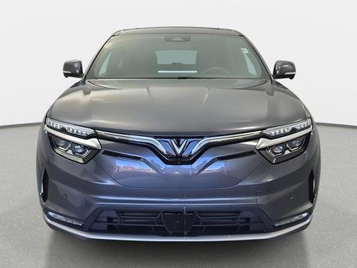 2025 VinFast VF 8 Plus