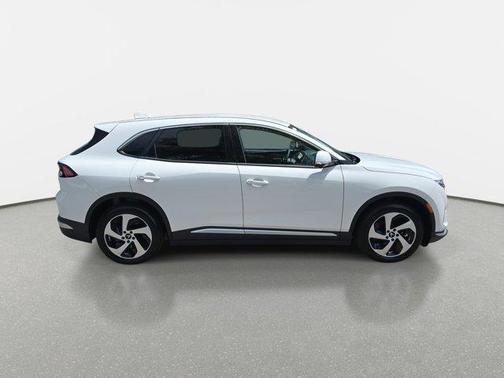 2025 VinFast VF 8 Eco