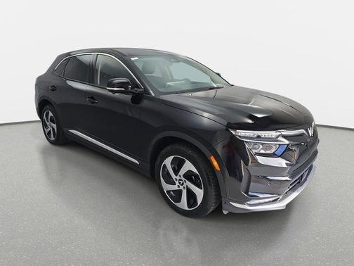 2025 VinFast VF 8 Eco