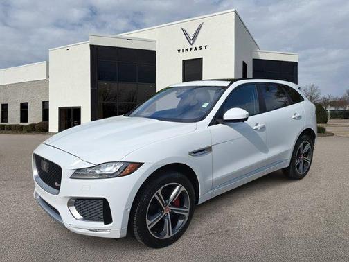 2017 Jaguar F-PACE S