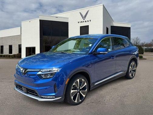 2025 VinFast VF 8 Plus