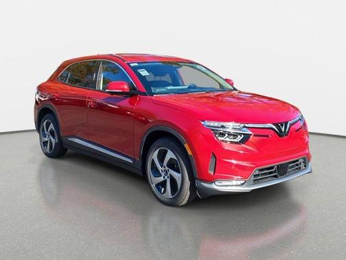 2025 VinFast VF 8 Eco