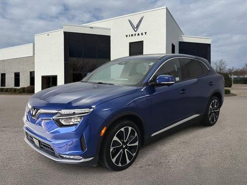 2025 VinFast VF 8 Plus