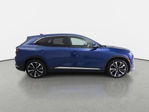 2025 VinFast VF 8 Plus