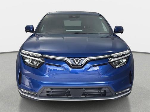 2025 VinFast VF 8 Plus