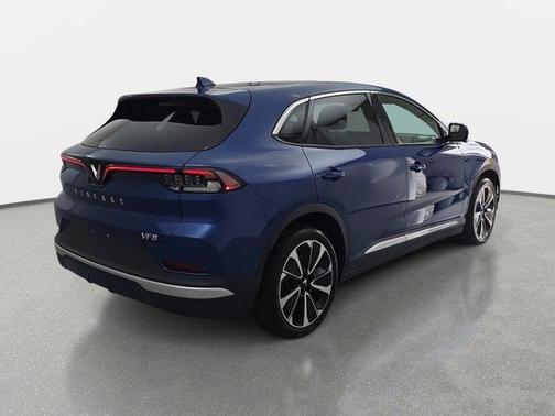 2025 VinFast VF 8 Plus