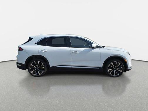 2025 VinFast VF 8 Plus