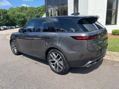 2023 Land Rover Range Rover Sport SE