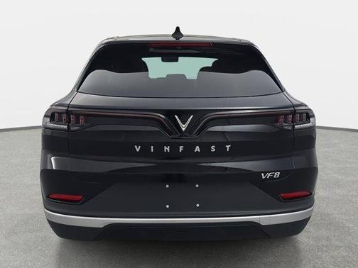 2025 VinFast VF 8 Eco