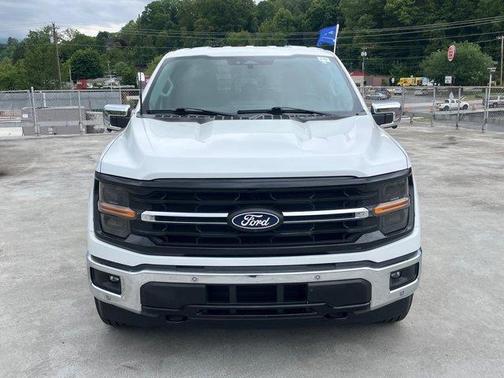 Oxford White 2024 Ford F-150 XLT