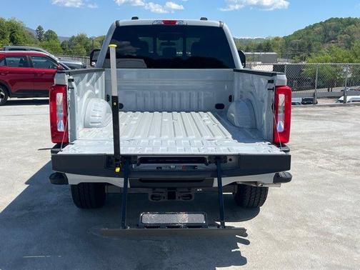 Avalanche 2026 Ford F-250 XL