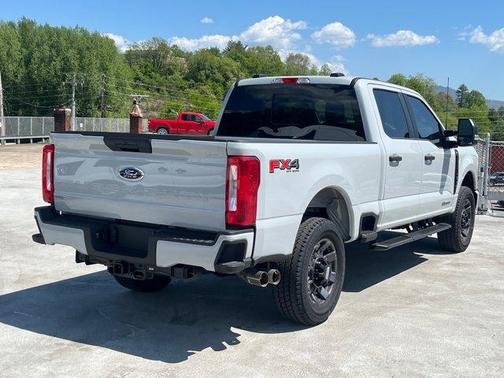 Avalanche 2026 Ford F-250 XL