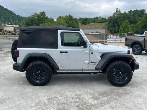 Silver Zynith Clearcoat 2022 Jeep Wrangler Sport