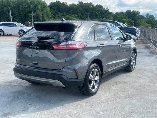 Gray Metallic 2021 Ford Edge SEL