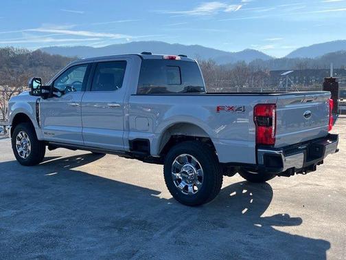 2026 Ford F-350 Lariat Super Duty