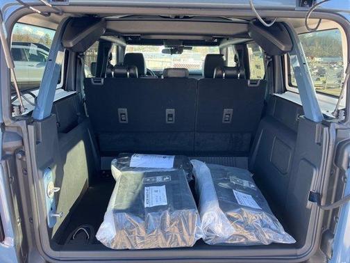 Azure Gray Metallic 2025 Ford Bronco Badlands
