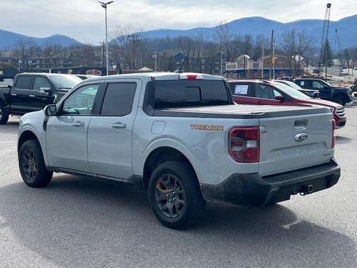 2023 Ford Maverick Lariat