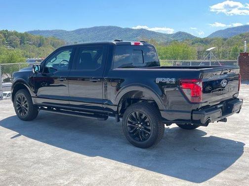 Agate Black Metallic 2026 Ford F-150 XLT