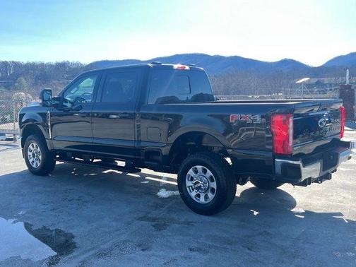 2024 Ford F-250 XLT