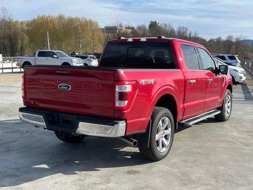 Rapid Red Metallic Tinted Clearcoat 2022 Ford F-150 Lariat