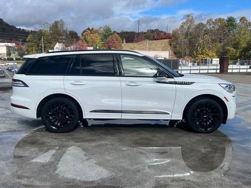 2022 Lincoln Aviator Reserve AWD