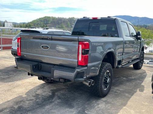 2025 Ford F-350 Lariat Super Duty