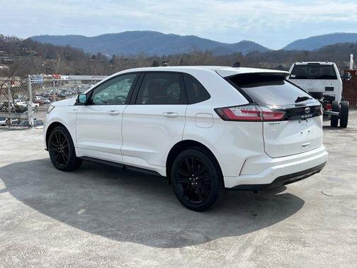 2024 Ford Edge ST Line