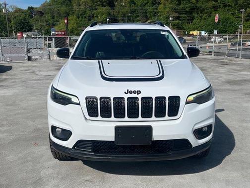 Bright White Clearcoat 2022 Jeep Cherokee X