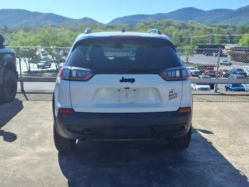 Bright White Clearcoat 2022 Jeep Cherokee X