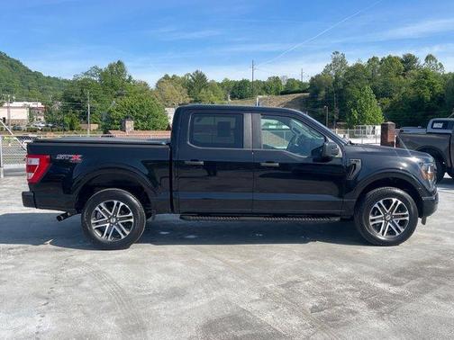 Agate Black Metallic 2023 Ford F-150 XL