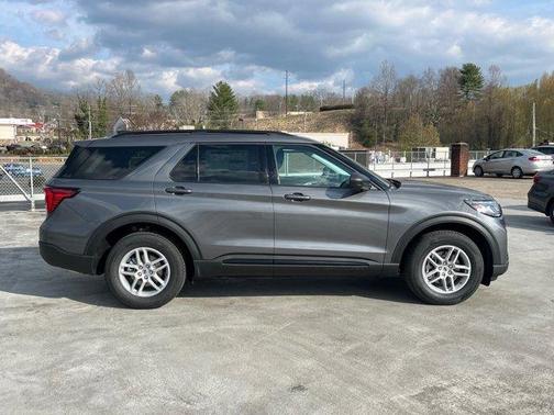 Gray Metallic 2026 Ford Explorer Active