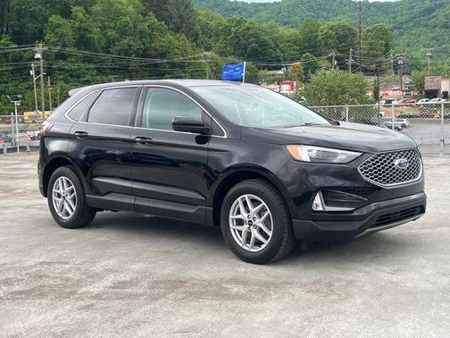Agate Black Metallic 2023 Ford Edge SEL