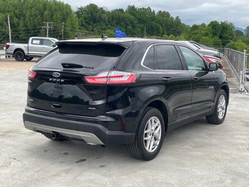 Agate Black Metallic 2023 Ford Edge SEL