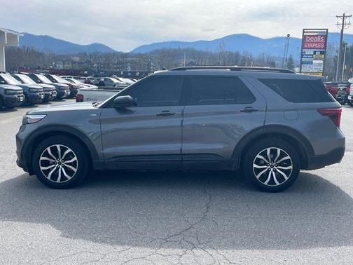 2022 Ford Explorer ST-Line