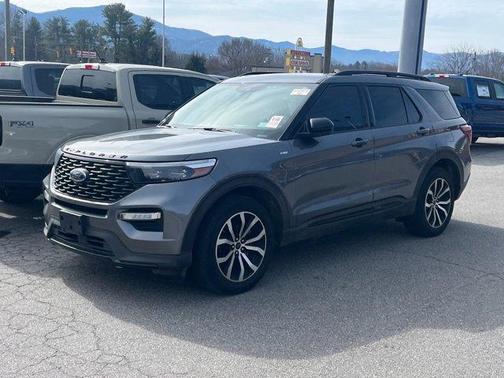 2022 Ford Explorer ST-Line