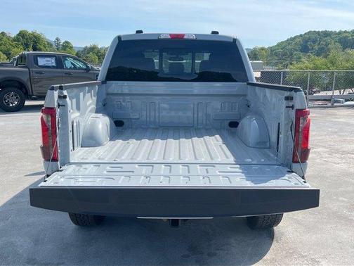 Avalanche 2026 Ford F-150 XLT